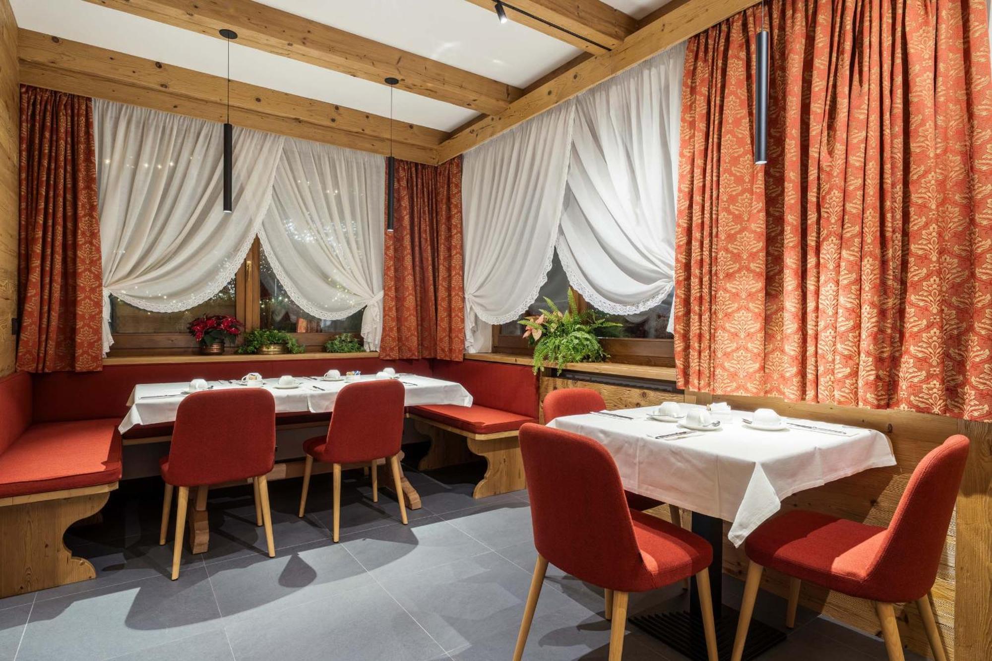 Hotel Columbia & Spa Cortina d'Ampezzo Luaran gambar
