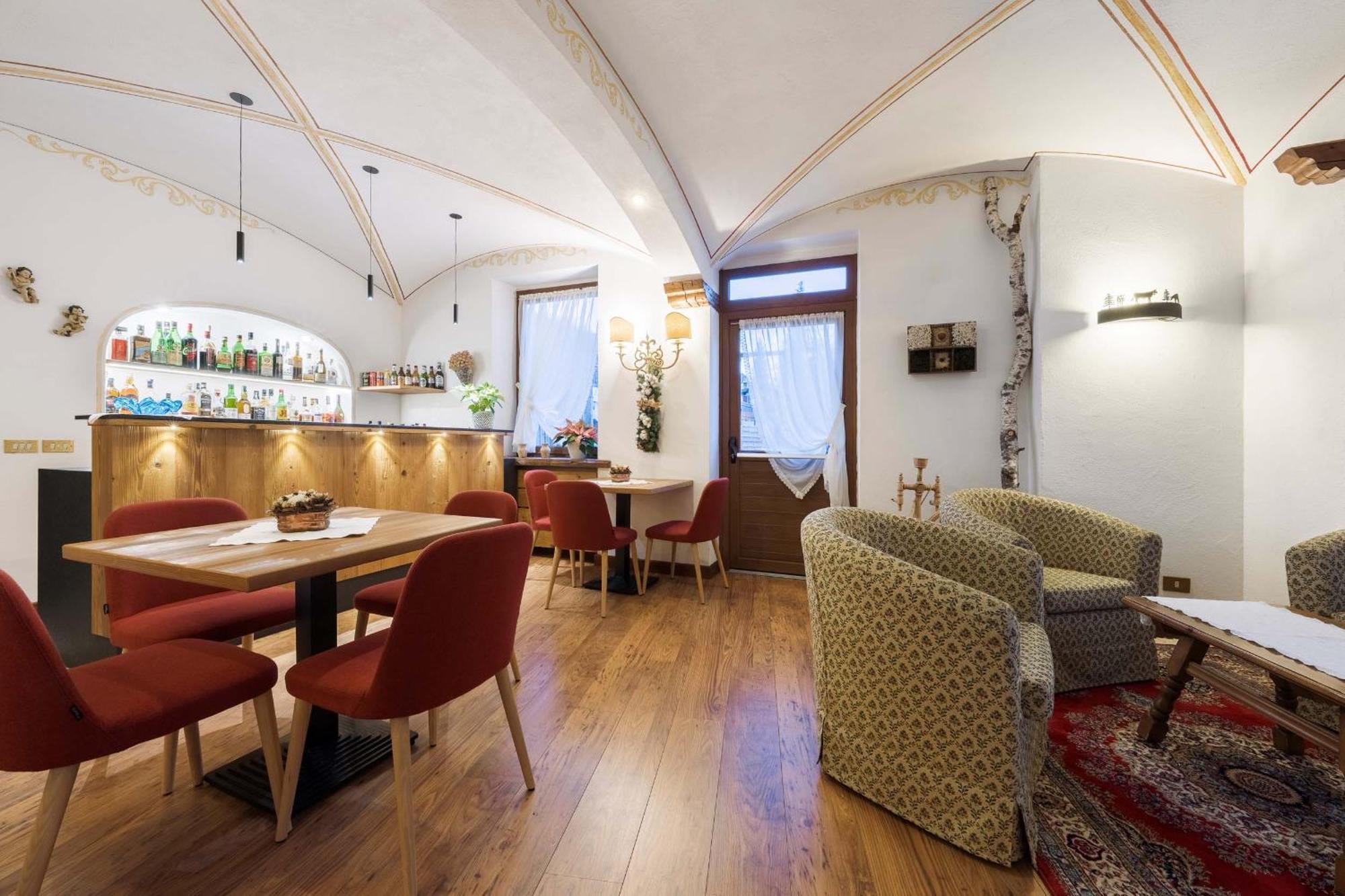 Hotel Columbia & Spa Cortina d'Ampezzo Luaran gambar