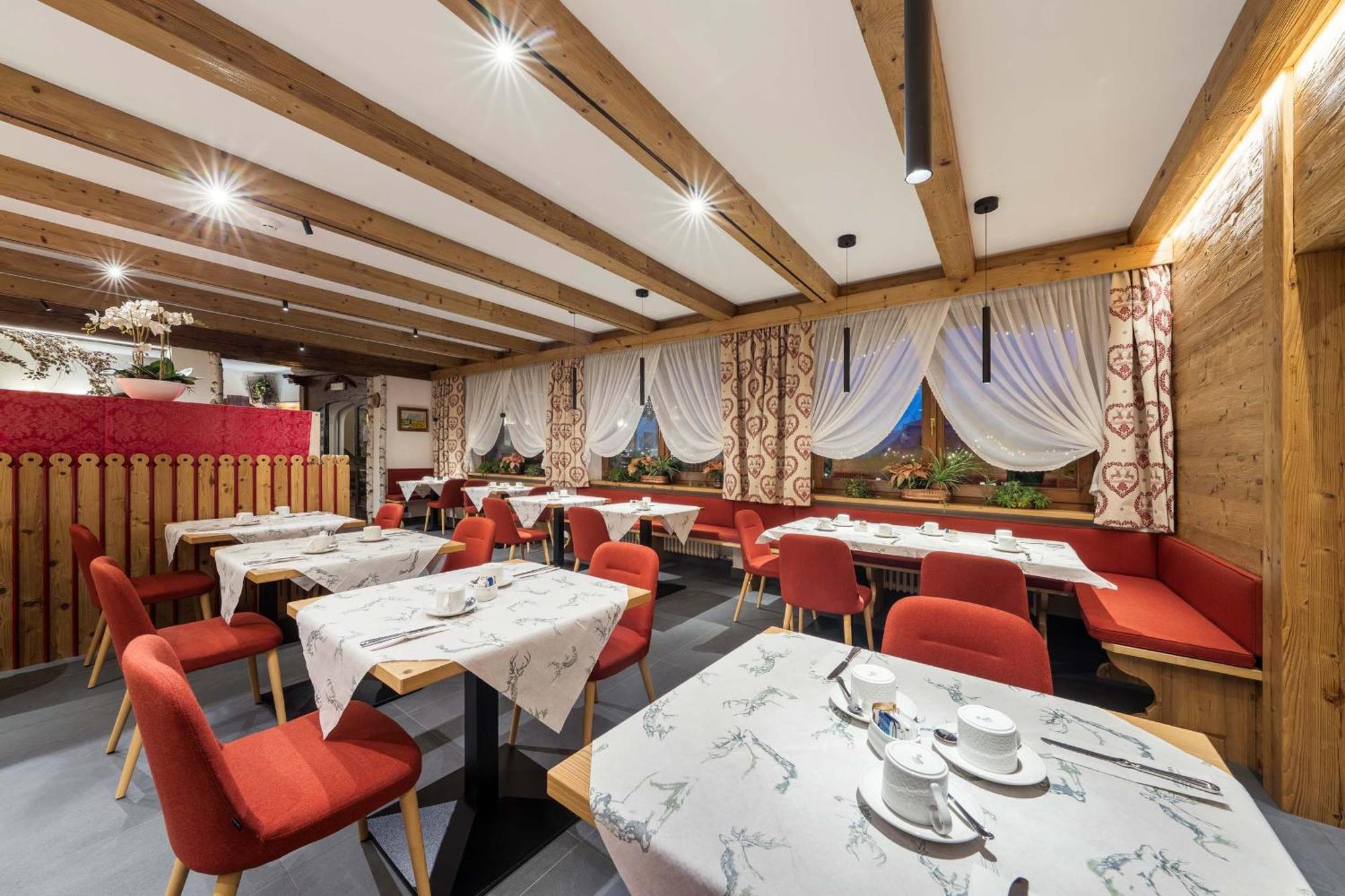 Hotel Columbia & Spa Cortina d'Ampezzo Luaran gambar